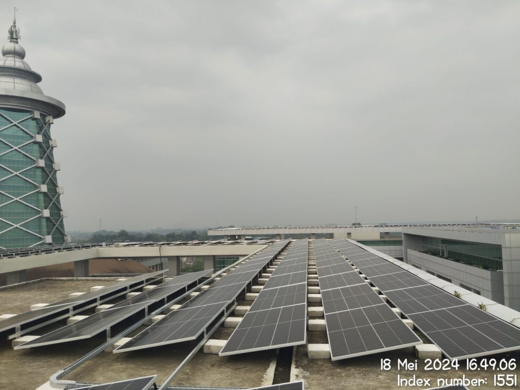 Installasi Solar Panel